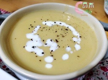 大蔥薯仔湯 by STAUB 18CM