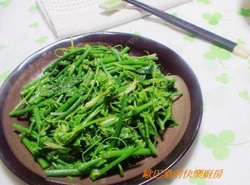 麻油薑絲炒龍鬚菜