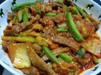 泡菜翠肉瓜炒豬肉 (附食譜)