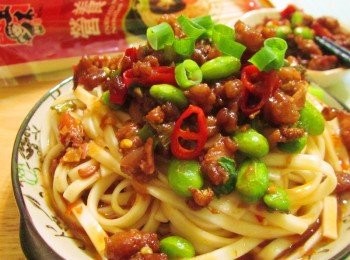 麻婆肉醬麵