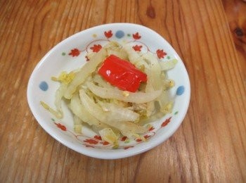 日式燜煮泡白菜