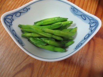 日式鮮金針菜