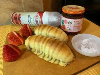 🍓草莓麵包🍓【高島柚子茶甜品食譜大招募】