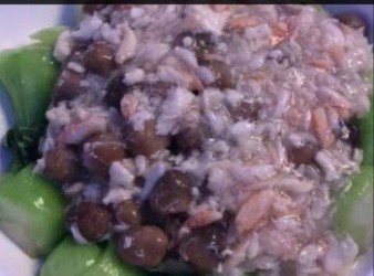 草菇蝦蟹肉扒小棠菜