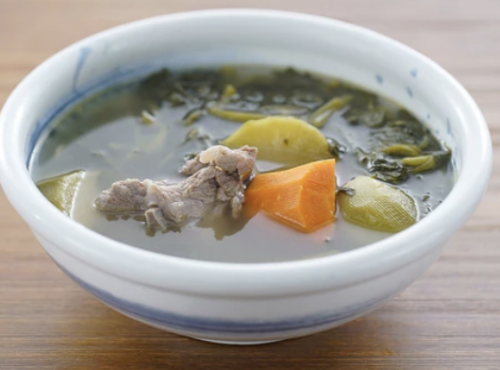 西洋菜青紅蘿蔔豬骨湯 Pork Bone Soup with Watercress, Green Radish and Carrot