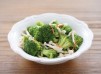 西蘭花炒鮮菇 Stir fried Broccoli and White Shimeji Mushroom