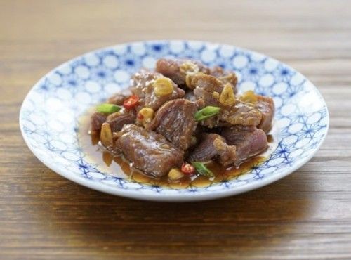 蒜片爆炒牛肉Stir fried Beef with Garlic
