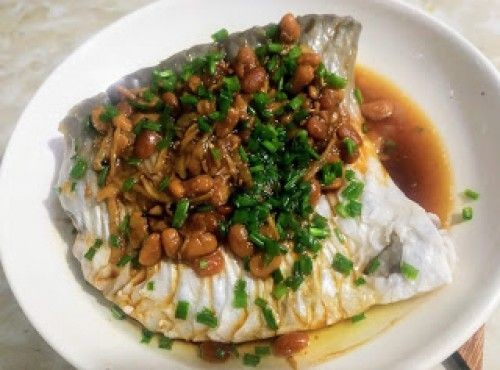 [家常小菜] 麵醬蒸鯇魚腩