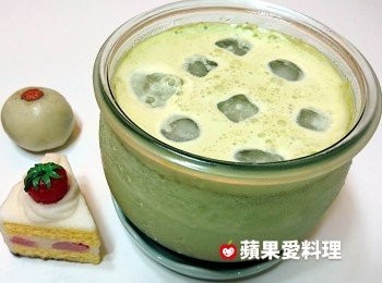 抹茶拿鐵（10秒。自製天然無添加飲品）