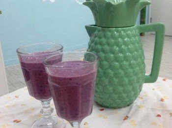 Double Berries Smoothies