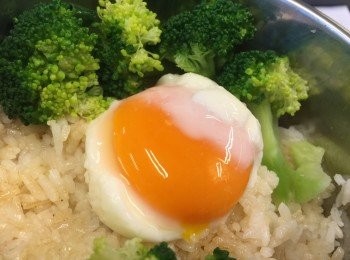 小飯煲半熟蛋