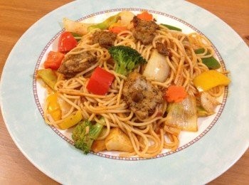 【吳双の愛妻料理】農家風味的豬肉蔬菜義大利麵