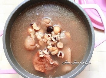 ［秋冬佳飲］清補涼瘦肉湯