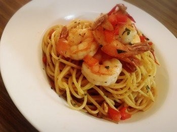 香辣蒜片蝦意粉°Spicy Garlic Prawns Spaghetti