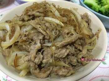 和風洋蔥炒肥牛 (牛肉飯)