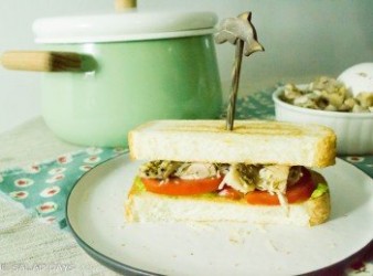 牛油果蕃茄烤雞三明治
