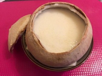 椰皇蛋白燉鮮奶