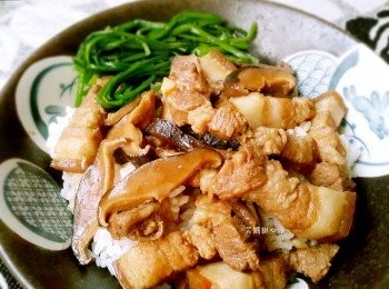 香菇魯肉飯