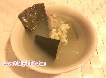 [消暑湯水] 冬瓜薏米豬展湯