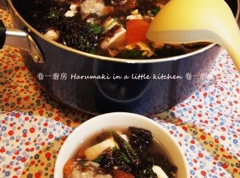 紫菜魚滑芫茜豆腐湯 
