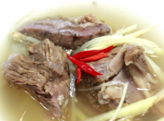 匠弄。四季清燉羊肉爐 Goat broth, light soup