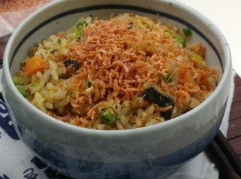 鯖魚磷蝦乾炒飯