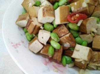 豆干炒毛豆【豆豆愛的料理】