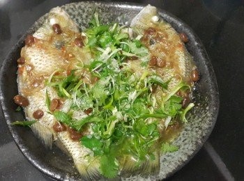 原豉醬薑絲蒸太陽魚