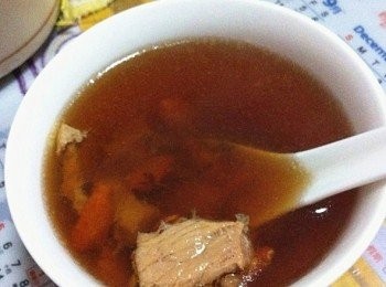 高麗參燉瘦肉湯