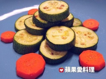 乾煎櫛瓜（10分鐘）