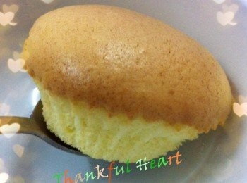 和弟媳用了ann的食谱做成的，炼乳海绵蛋糕真的又绵又软。谢谢大大的分享<3