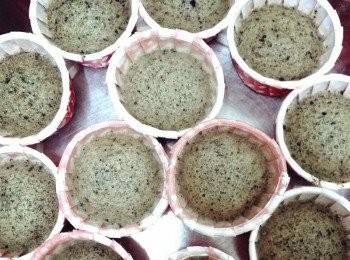 做了两次，两次都不够松软，是鸡蛋打得不够发吗？