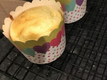 跟呢個份量我淨係整到兩杯，25分鐘焗唔到個頂變色，同埋個人覺得有少少酸，下次加多少少糖先