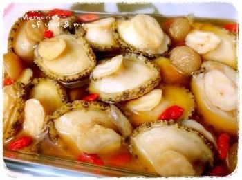 秘製醉鮑魚 #交功課 
天氣熱食冷盤最正，尤其食鮑魚^^