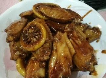  #交功課 
有澀味，不太喜歡。