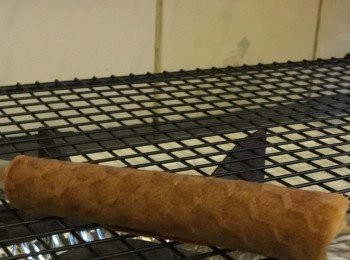 一做起時好脆，放了數分鐘就林晒，
有咩方法可以保持脆脆 ？