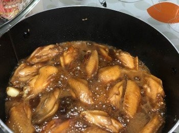 原本嘅半邊雞我改了做雞翼，都一樣好味?? #交功課