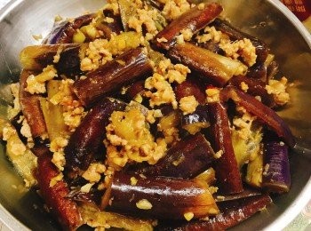 用左同珍豆瓣醬，甜甜地唔係好辣～正 #交功課