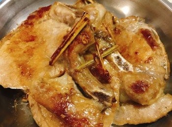 味道加左魚露甜甜地幾特別?
不過香茅味唔知點解唔係好覺？
已經拍爛左黎䛳 #交功課