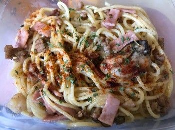  #交功課 
無雜菜，轉咗海鮮粒