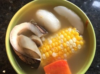 印度椰子，海㡳椰
红蘿白，粟米，牛蒡
腰果，乾白合，川贝
果皮，蜜棗
請多多指教?