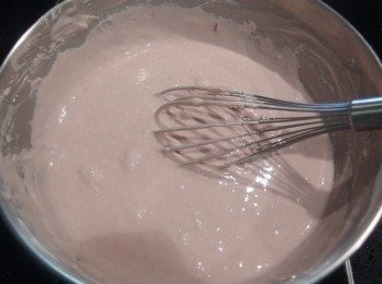 step9: 用攪拌器混合均勻。