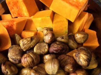 step2: 南瓜， 栗子去皮. 南瓜切件備用.