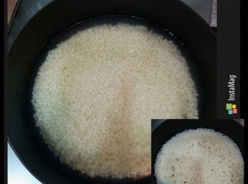 step3: 加米及水/湯，開火，至水滾，轉中火。