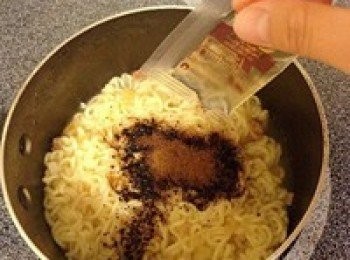 step6: 加入包內提供的橄欖油