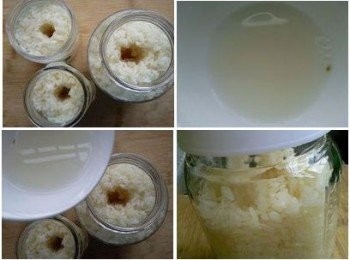 step6: 剩下的0.5克酒麯衝入小半碗30度左右的溫水，拌勻後倒入洞中，蓋上瓶蓋，不用擰緊，虛蓋即可。