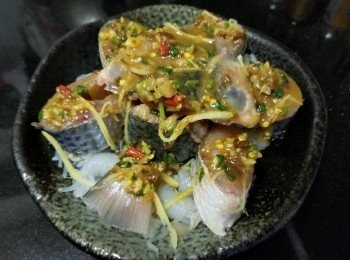 step10: 將撈好的黃豆醬平均淋上面