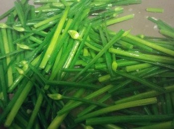 step1: 牛肉醮十五分鐘,
熱鑊熱油炒牛肉,炒8成熟備用,