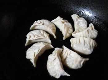 step8: 即可下鍋煎熟