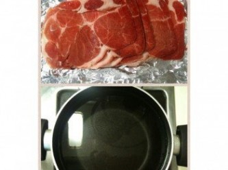 step3: 肉片解凍完後，取出湯鍋，加八分滿的水，開大火煮滾。